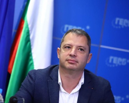 Делян Добрев със сигнал до прокуратурата срещу кабинета „Денков