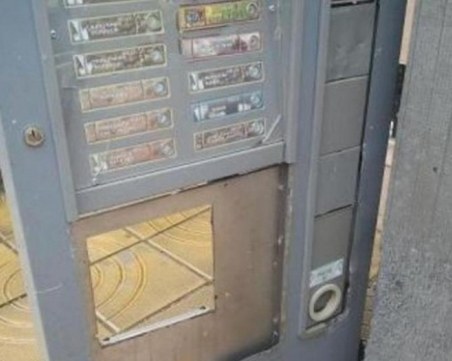 Тийнейджъри разбиха редица автомати за кафе в Кючука, задържаха ги