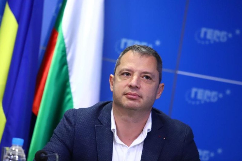 Депутатът от ГЕРБ Делян Добрев внесе сигнал до Върховна административна прокуратура (ВАП)