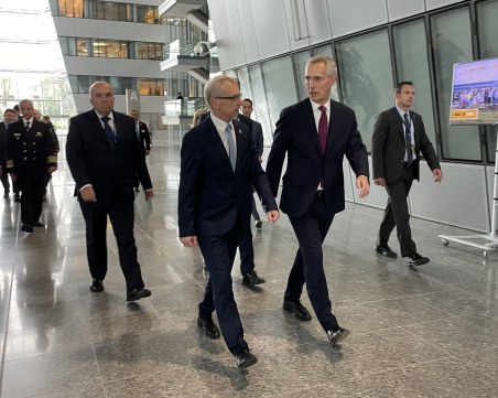 Инвестициите в отбрана ще стигнат 2% от БВП през 2024 г.