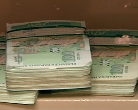 Криминалист за хванатите с 10 бона полицаи: Били са покровителствани