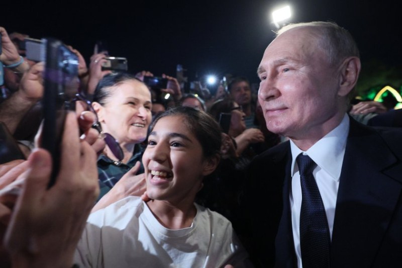 Руската държавна телевизия показа президентът Владимир Путин на среща с