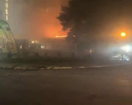 Голям пожар в Кючука тази нощ! Полиция и пожарна блокираха бул.”Ал. Стамболийски”