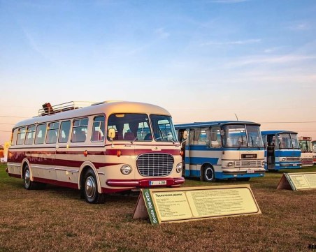 Събор събира ретро автобуси от цялата страна в Брестовица