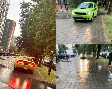 Тарикат реши да разходи возилото си по тротоар в Тракия