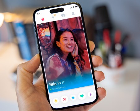 Tinder окончателно спря работа в Русия