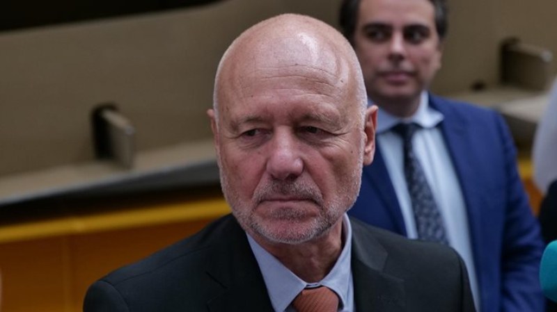 Тагарев: Ще изпратим към Украйна първо най-небходимото
