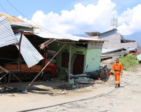 Разрушения и пострадали след труса от 6,4 по Рихтер в Индонезия
