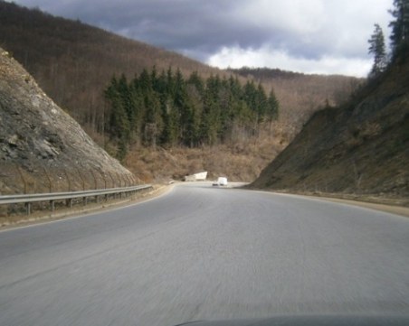 Вече е възможно преминаването на автомобили през прохода Троян-Кърнаре