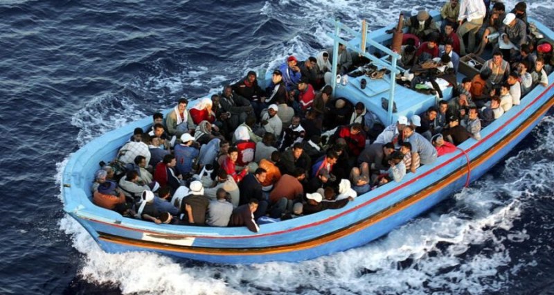 Общо 84 нелегални мигранти са били спасени в Егейско море