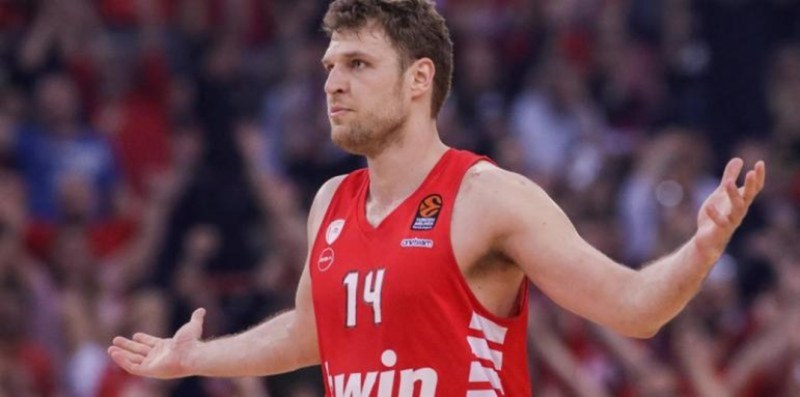 Най-добрият български баскетболист Александър Везенков ще играе в НБА от