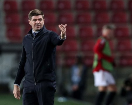 Стивън Джерард пое официално клуб от Саудитска Арабия