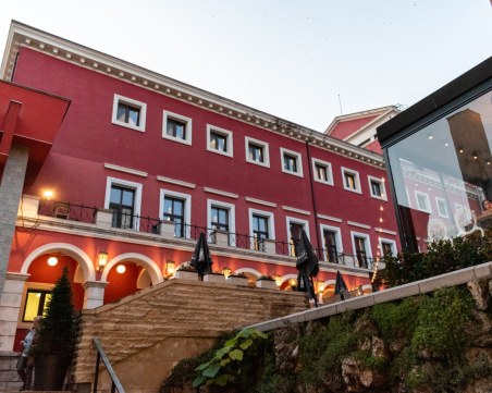 Сюзанна Арутюнян поема Пловдивския театър, Секулов води репертоарната политика