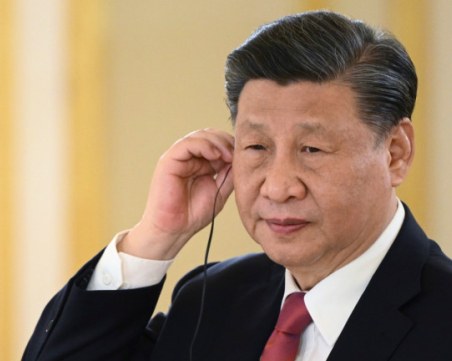 Си Дзинпин предупреди Путин да не използва ядрени оръжия в Украйна