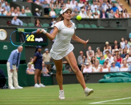 Виктория Томова със страхотен обрат срещу 27-та в света на Уимбълдън