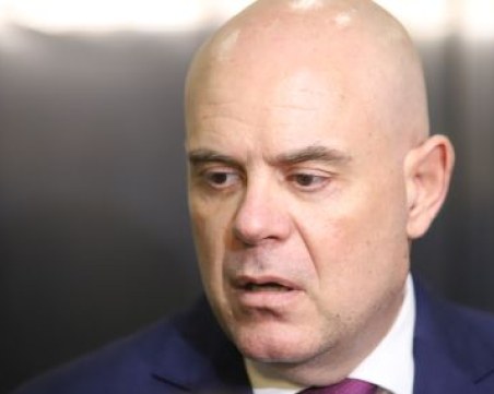 ВСС: Гешев не е прокурор от 15 юни