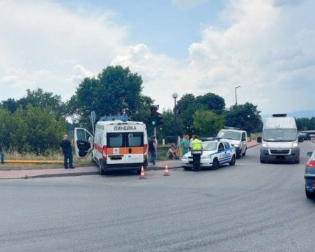 Прокуратурата разследва катастрофата в Пазарджик, при която пострада лекар