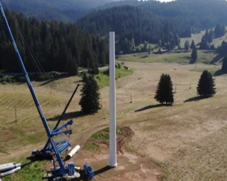 Започна монтирането на пилона в Рожен, който раздели обществото