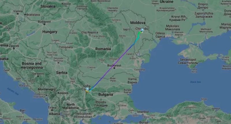 Зеленски пътува до София с правителствения AirBus