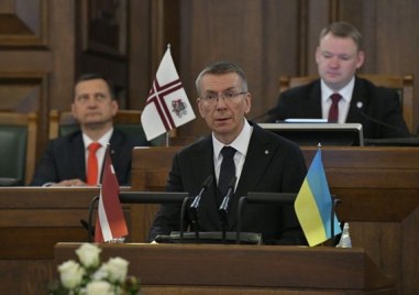 Дългогодишният външен министър на Латвия Едгарс Ринкевич стана първият открит