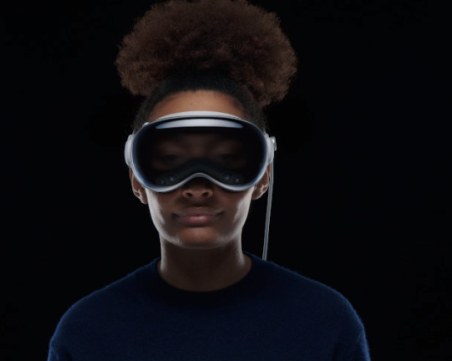 Apple поеха гигантски риск с най-новото си устройство за виртуална реалност