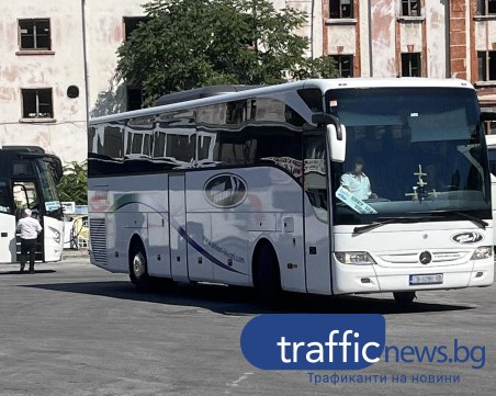 Пловдивчани, недоволни от единствените автобуси до морето: Закъсняват и са в неизправност