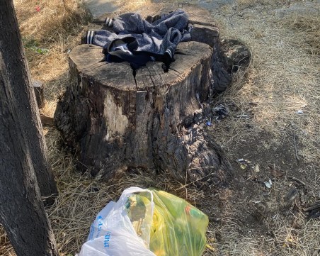 Скитник ежедневно превръща Сахат тепе в бунище