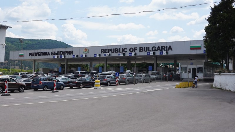 Гранична полиция с важна информация за пътуващите в чужбина деца