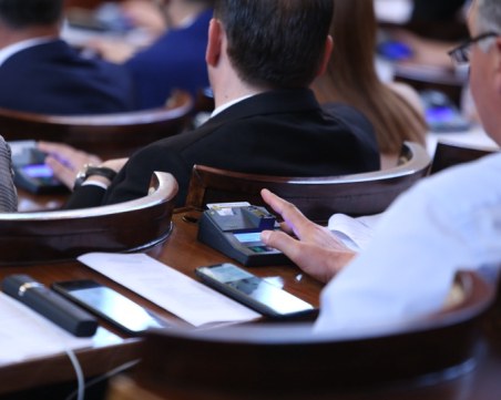 Депутатите гласуваха на първо четене бюджета на ДОО за 2023 г.