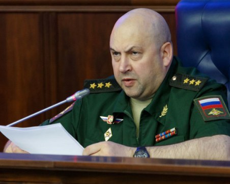 Москва: Генерал Сергей Суровикин си почива