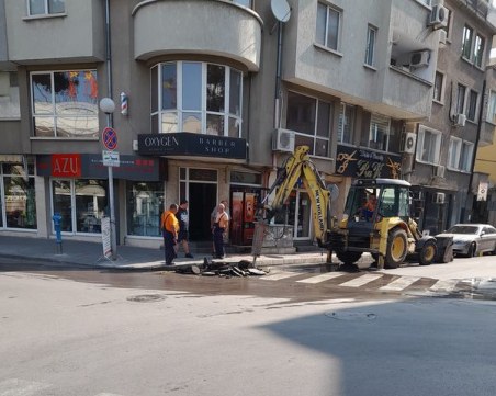 Само година след големия ремонт по Водния цикъл: ВиК авария в „Северен”