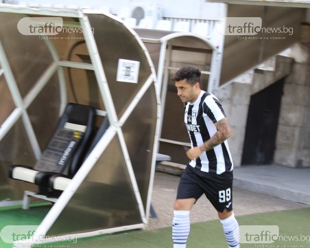 Локо без двама в дербито