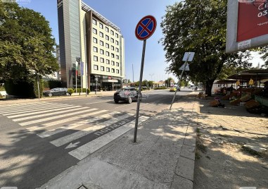 Пешеходната пътека на улица Брезовско шосе където вторник 13 годишната