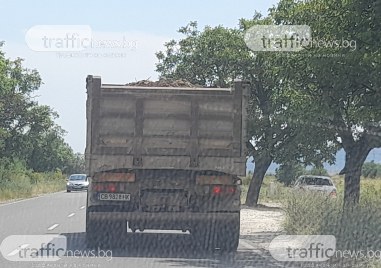 Камион превозващ необезопасен товар възмути шофьори Снимка на нарушителя изпрати