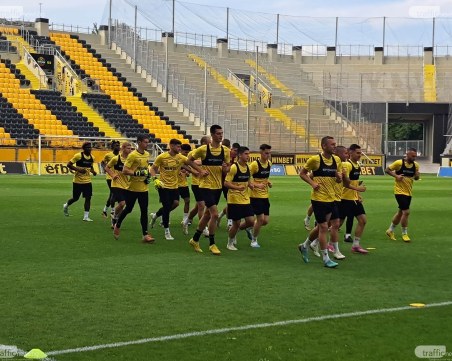 Етър взе халф на Ботев