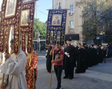 Литийно шествие за празника на храм 