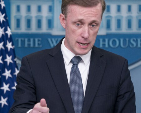 Съливан: До две седмици започва обучението на украинските пилоти с F-16