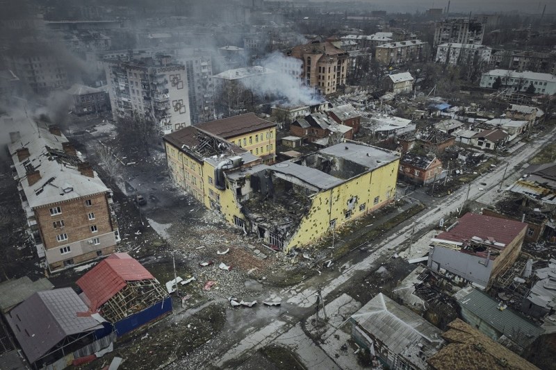 Киев: Русия струпва в Бахмут свои елитни подразделения и се окопава