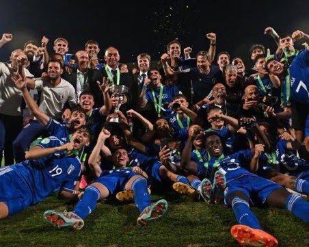 Италия грабна титлата на Европейското до 19 години по футбол