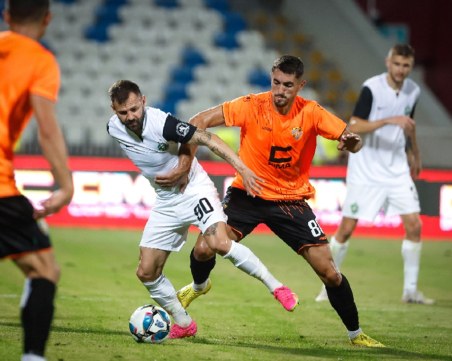 Лудогорец с много тежка задача, трябва да бие с разлика, за да отстрани Балкани