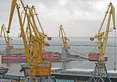 Украинска пристанищна инфраструктура беше повредена при руска ракетна атака извършена