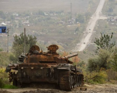 Русия настъпва в североизточна Украйна