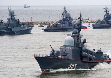 От полунощ Русия ще смята всички плавателни съдове които влизат