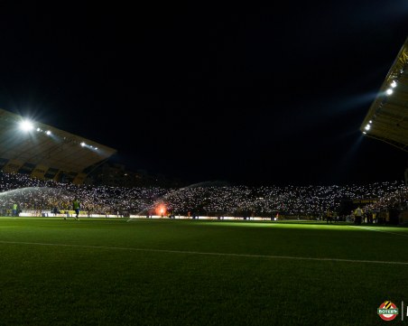 Ботев пусна билетите за Левски и в двата фенмагазина