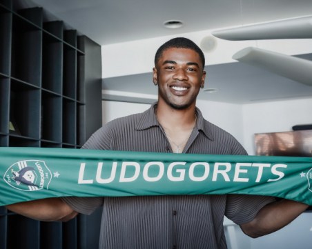 Лудогорец взе нападател часове преди мача с Балкани