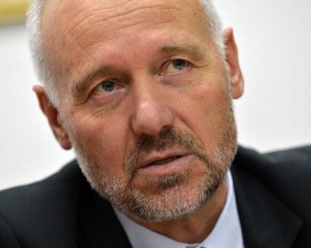 Публикуваха съдържанието на заплашителното писмо до Тагарев