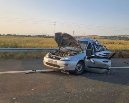 Тежка катастрофа на АМ Тракия, кола е на хармоника