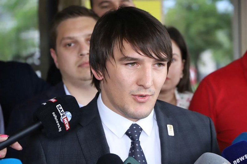 Народният представител Даниел Александров от ГЕРБ-СДС е подал отказ от