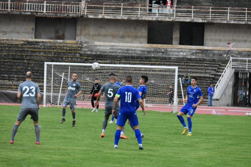 Спартак (Пловдив) загуби третата си контрола с 0:2 от Саяна