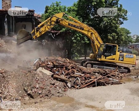 Събарят къщите на ул. „Даме Груев” – ремонтът завършва през септември?